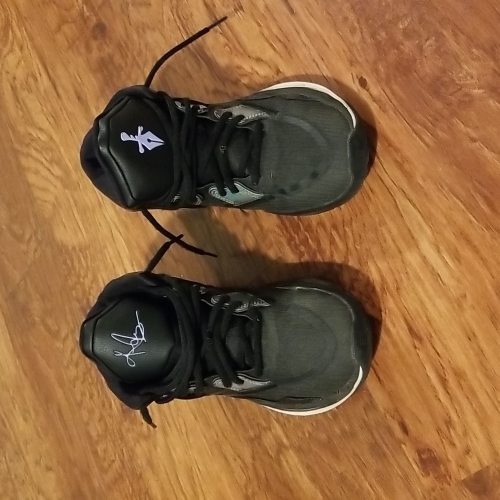 Nike Kyrie Infinity